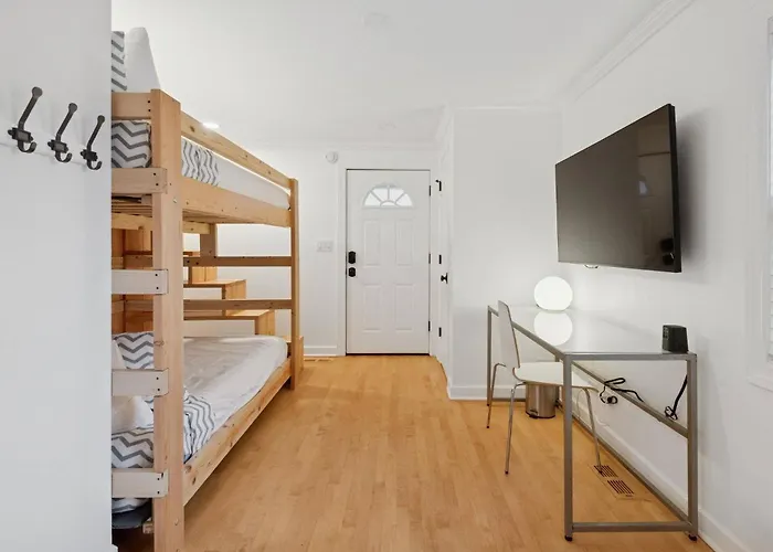 Giant 5br, Pool Table, 15 Min To Cubs & Mag Mile Chicago
