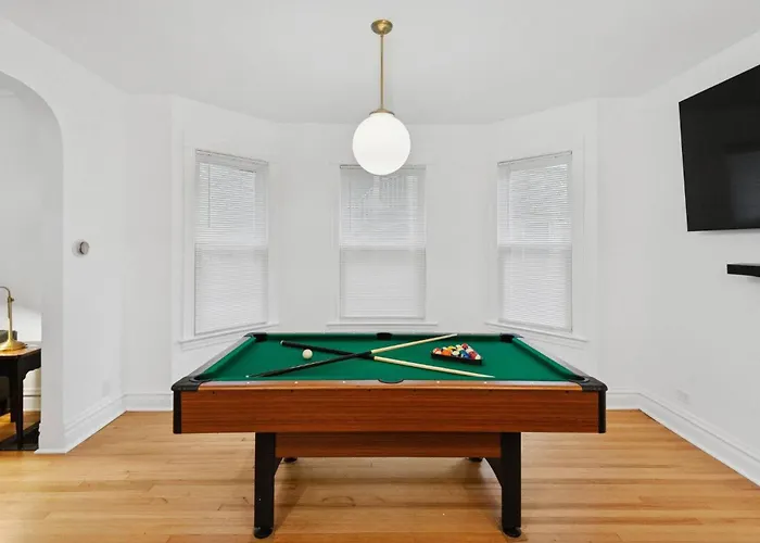 Hébergement de vacances Giant 5br, Pool Table, 15 Min To Cubs & Mag Mile Chicago